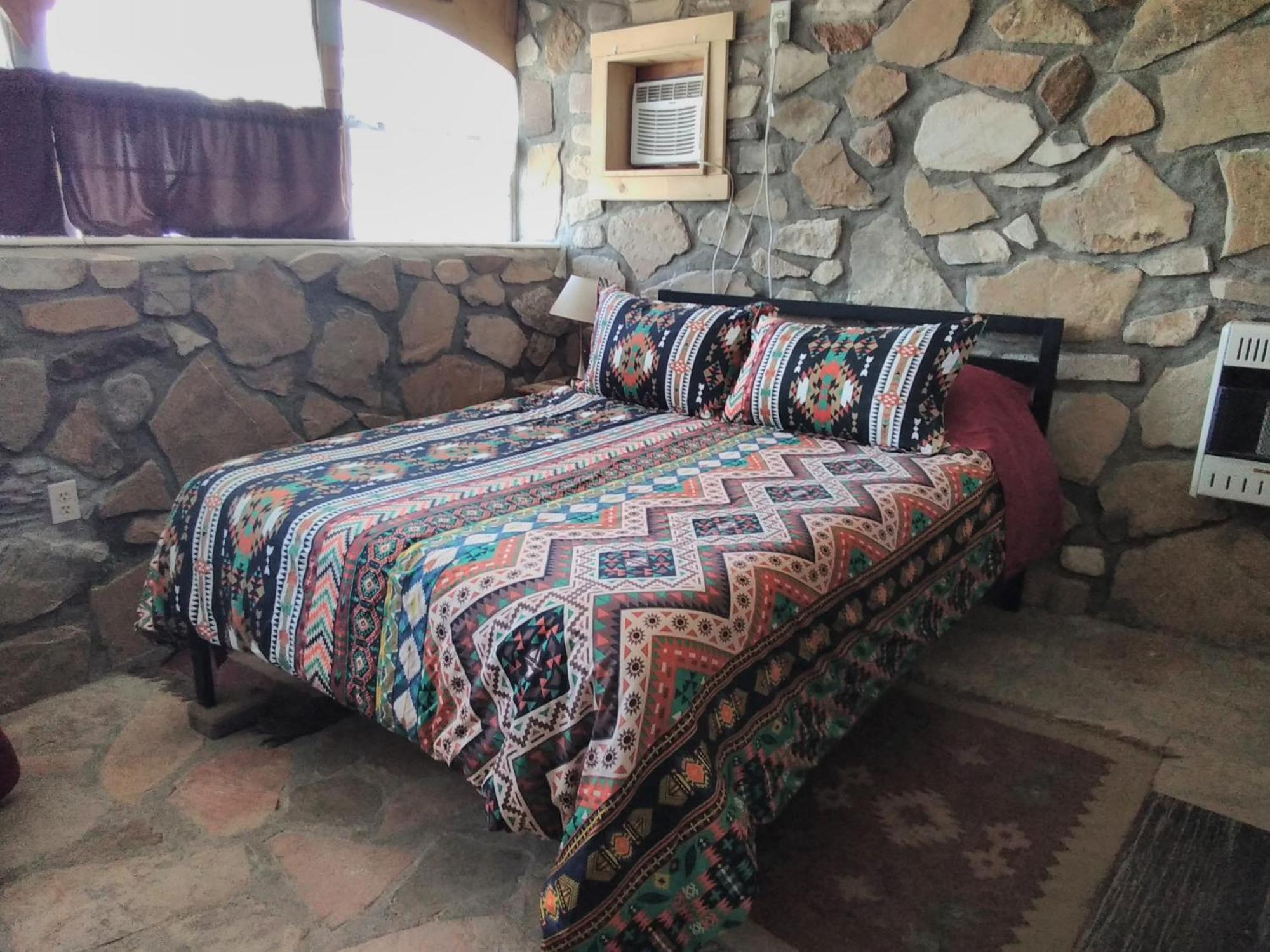 La Loma Del Chivo Llc Stone Cottage Alternative Building Marathon Δωμάτιο φωτογραφία